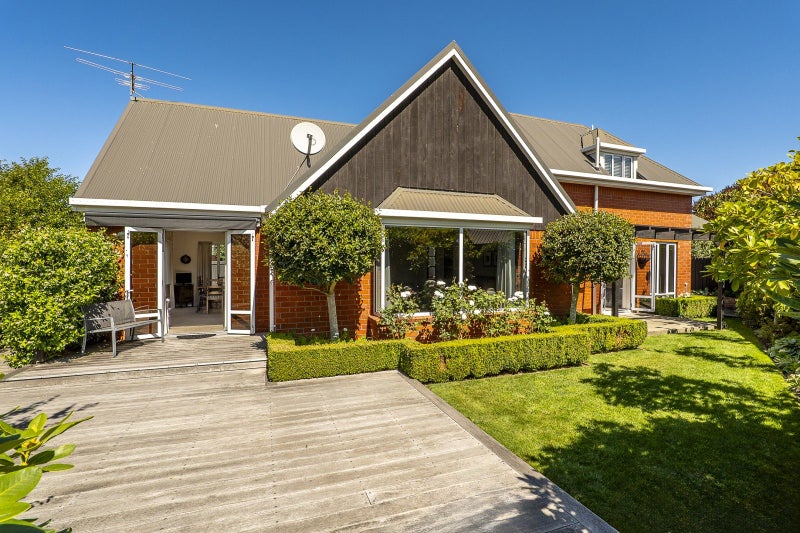 1 Kelson Lane, Ilam, Christchurch - Carousel 1