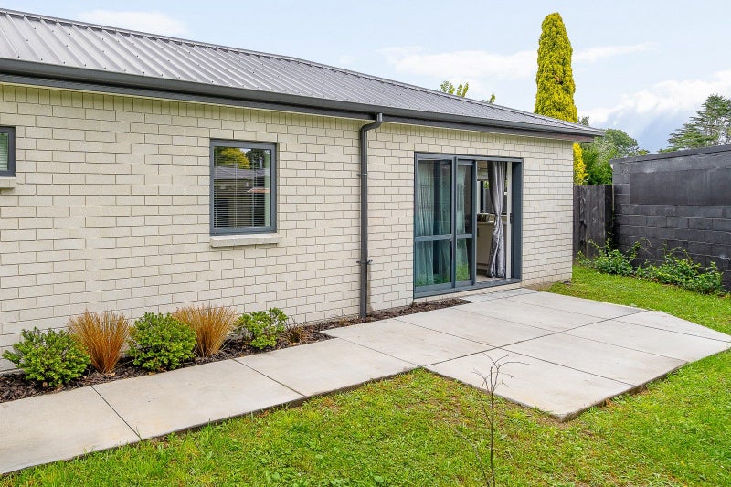 4/9 Beverley Crescent, Hillcrest, Hamilton - Carousel 11