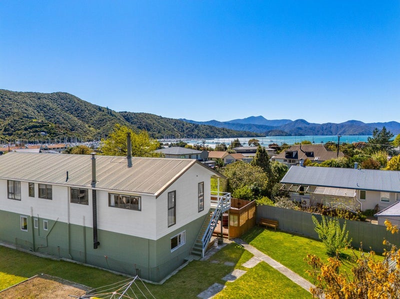 296 Waikawa Road, Waikawa, Picton - Carousel 1