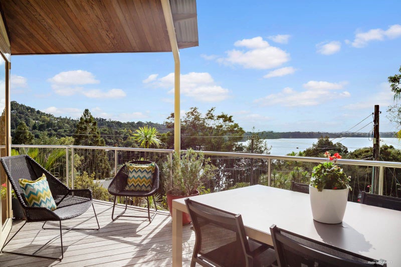 9 Opou Road, Titirangi, Auckland - Carousel 2