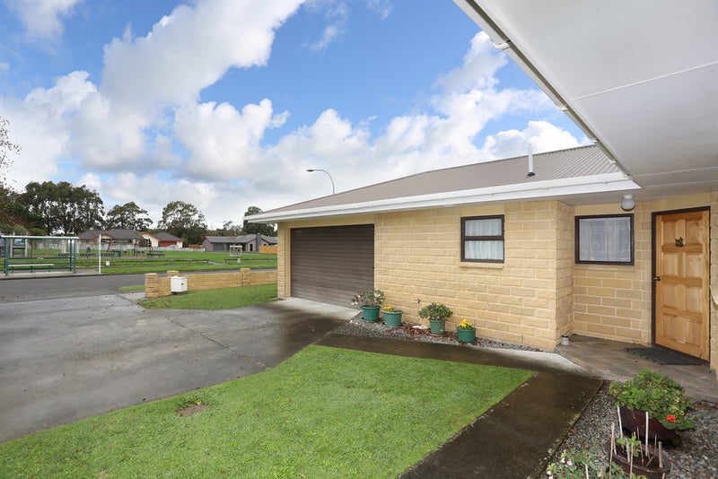 28 Parnell Heights Drive, Kelvin Grove, Palmerston North - Carousel 2
