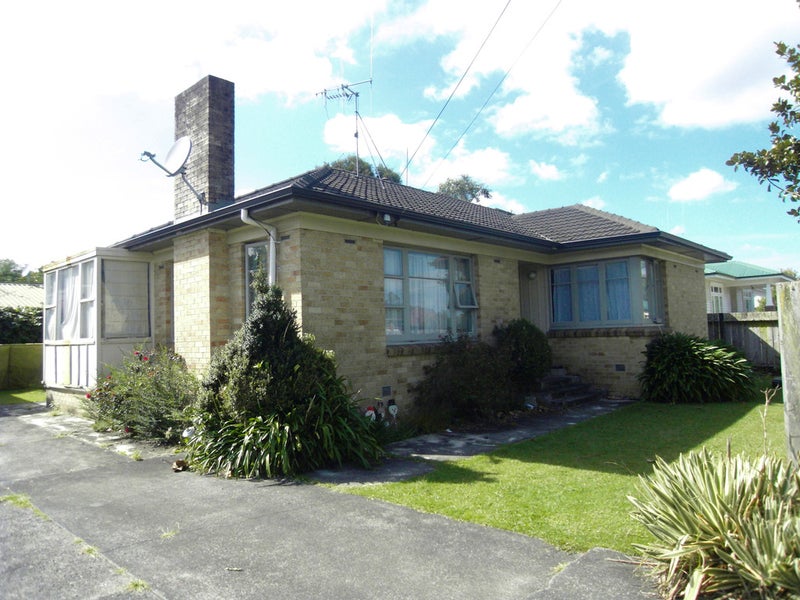 20 Hobson Street, Maeroa, Hamilton - Carousel 2