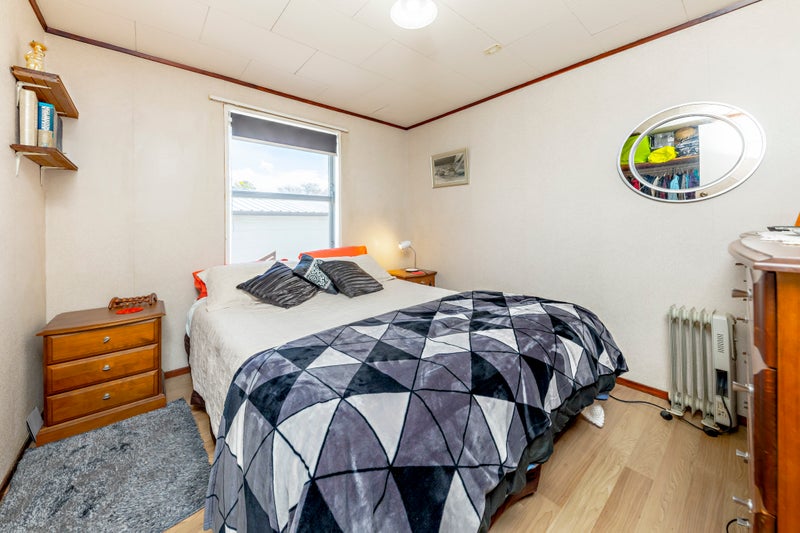 1/23 Sikkim Crescent, Clover Park, Auckland - Carousel 1