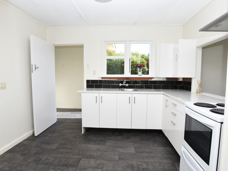 106 Saturn Street, Strathern, Invercargill - Carousel 2