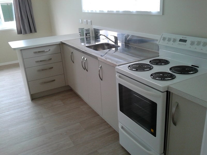 8 Plateau Drive, Fitzroy, Hamilton - Carousel 2