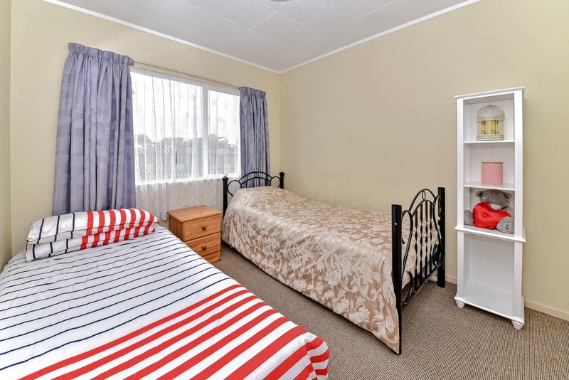 14 Riverton Drive, Randwick Park, Auckland - Carousel 13