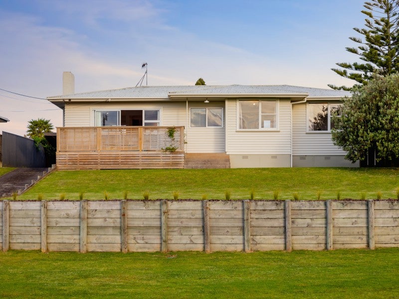 24 Bongard Street, Gate Pa, Tauranga - Carousel 26