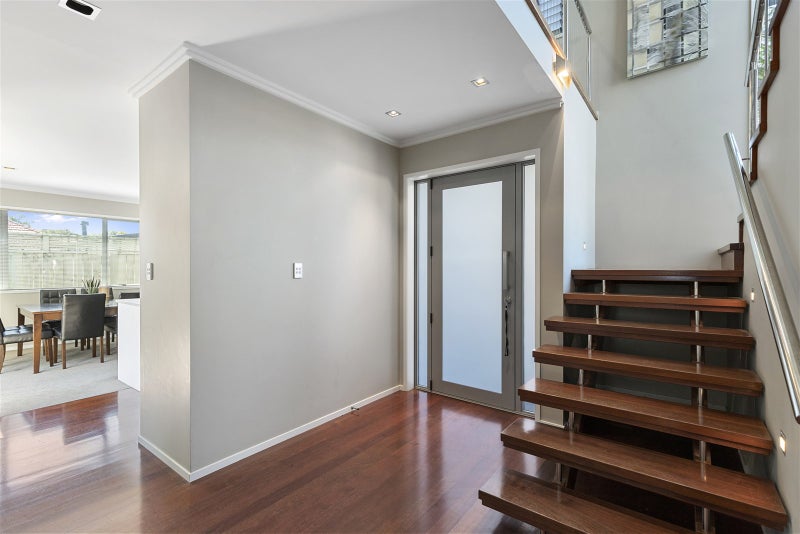 66D MacFarlane Street, Hamilton East, Hamilton - Carousel 2