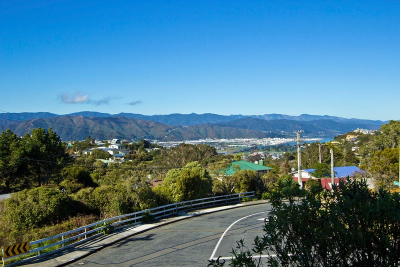 309 Dowse Drive, Maungaraki, Lower Hutt - Carousel 2