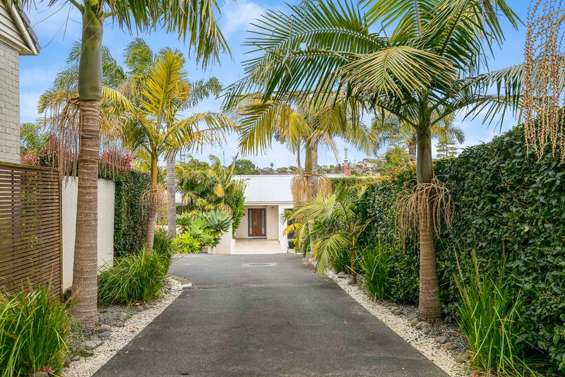 21 Harapaki Road, Meadowbank, Auckland - Carousel 1