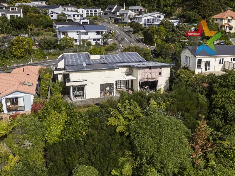 86 Allington Road, Karori, Wellington - Carousel 2