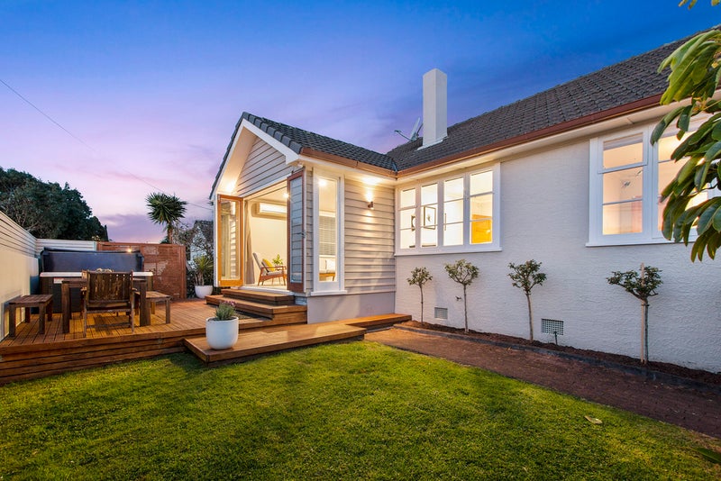 7A Te Kawa Road, One Tree Hill, Auckland - Carousel 2