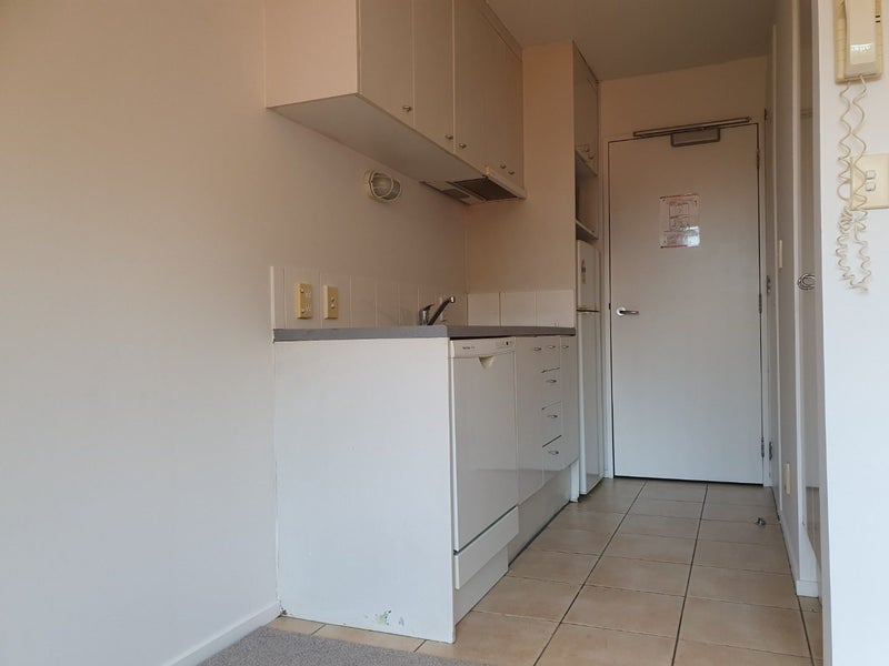 2C/11 Howe Street, Auckland Central, Auckland - Carousel 2