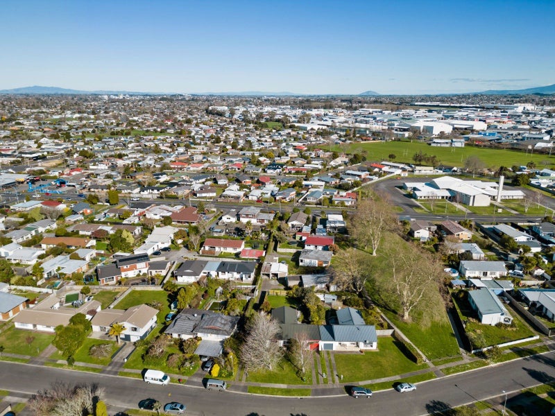 21 Morrow Avenue, St Andrews, Hamilton - Carousel 20