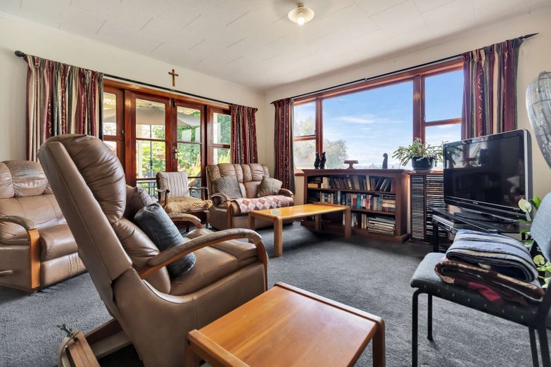 552 Ngongotaha Road, Fairy Springs, Rotorua - Carousel 2