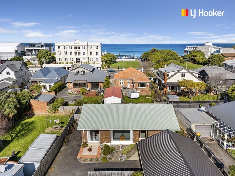 32B Albert Street, Saint Clair, Dunedin - Carousel 1