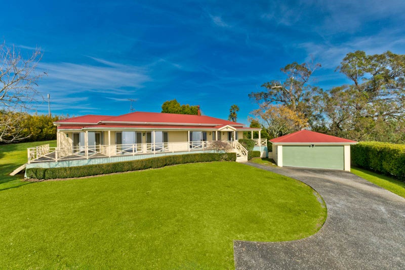 19 Kimberly Grove, Greenhithe, Auckland - Carousel 2