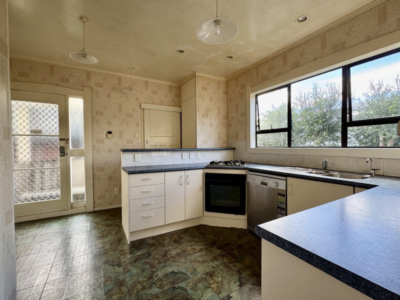 27A Hazel Avenue, Mount Roskill, Auckland - Carousel 2