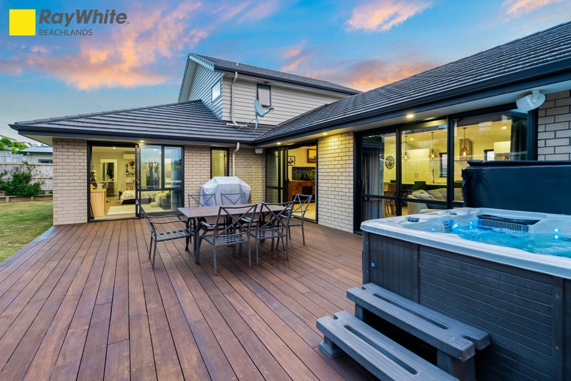 2 Kaiawa Street, Beachlands, Auckland - Carousel 1