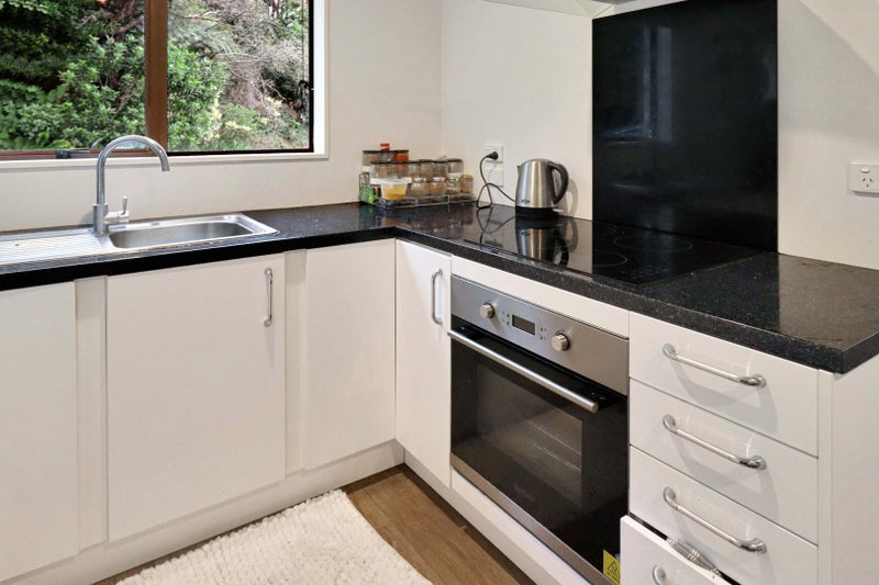 12 Crawford grove, Naenae, Lower Hutt - Carousel 2