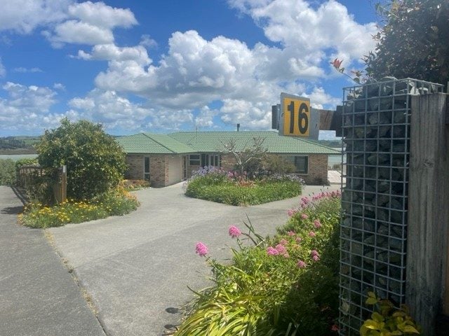 16 Kotare Crescent, Pahi, Paparoa - Carousel 2