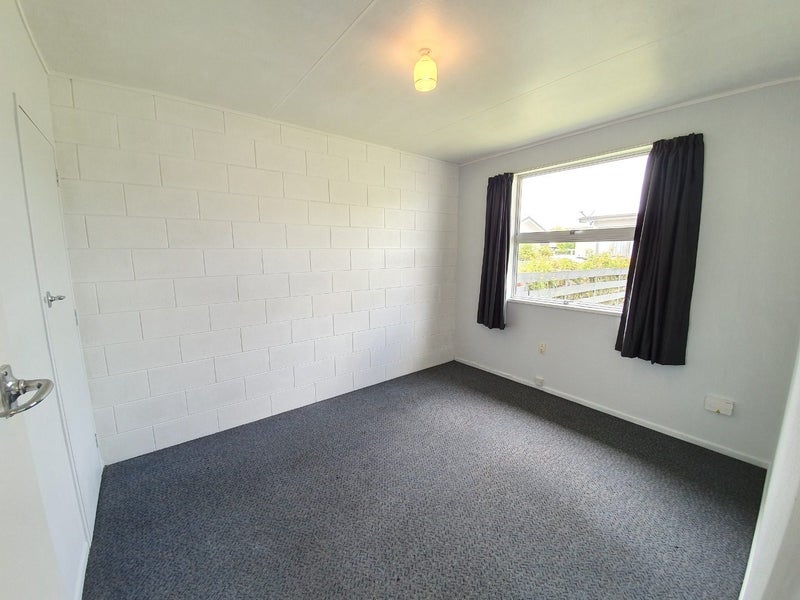 11 Bruce Place, Highbury, Palmerston North - Carousel 9