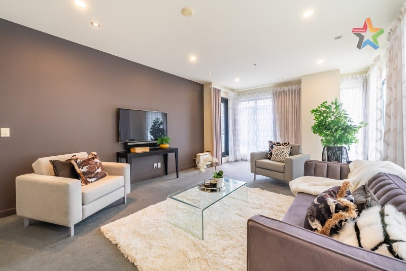 3J/42 Molesworth Street, Thorndon, Wellington - Carousel 2