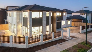 39 Dungloe Avenue, Flat Bush, Auckland - Carousel 1