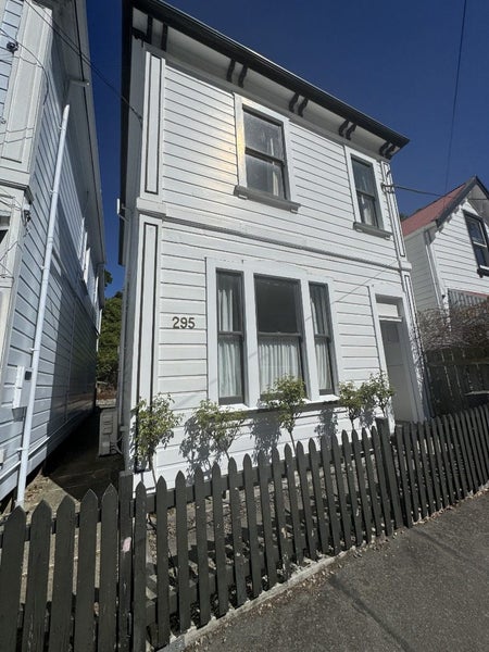 295 Tinakori Road, Thorndon, Wellington - Carousel 1