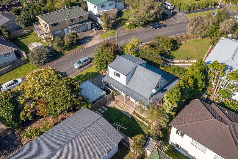 2/30 Bond Crescent, Forrest Hill, North Shore City - Carousel 2