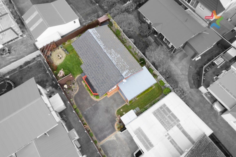 2/37 Leighton Avenue, Waiwhetu, Lower Hutt - Carousel 26