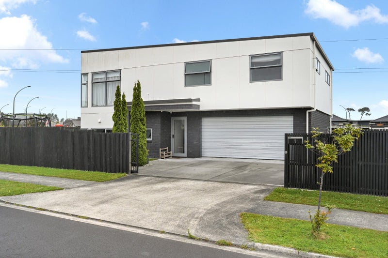 1 Oolong Court, Huntington, Hamilton - Carousel 1