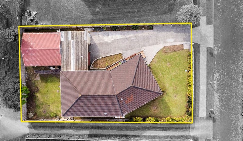 17 Dillon Crescent, Clover Park, Auckland - Carousel 2