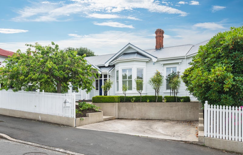12 Napier Street, Belleknowes, Dunedin - Carousel 1