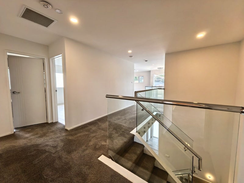8B Albany Highway, Greenhithe, Auckland - Carousel 20