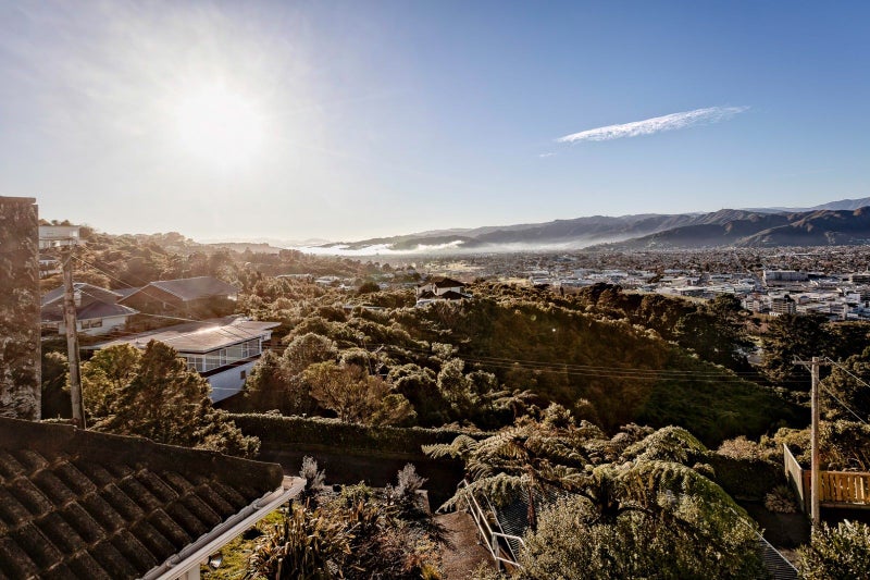 85 Normandale Road, Normandale, Lower Hutt - Carousel 22