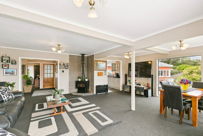 39 Nevay Road, Karaka Bays, Wellington - Carousel 2