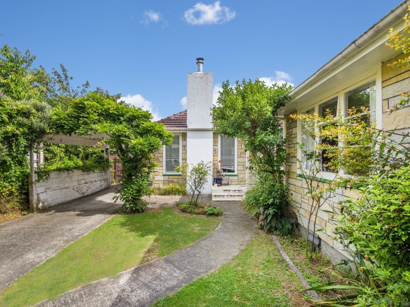 34 Shakespeare Avenue, Trentham, Upper Hutt - Carousel 2