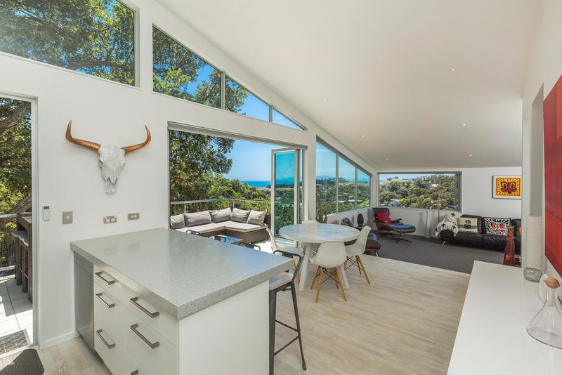 21 Cory Road, Palm Beach, Waiheke Island - Carousel 1