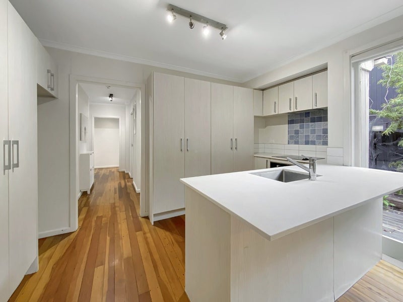 20D Waddell Avenue, Point England, Auckland - Carousel 2