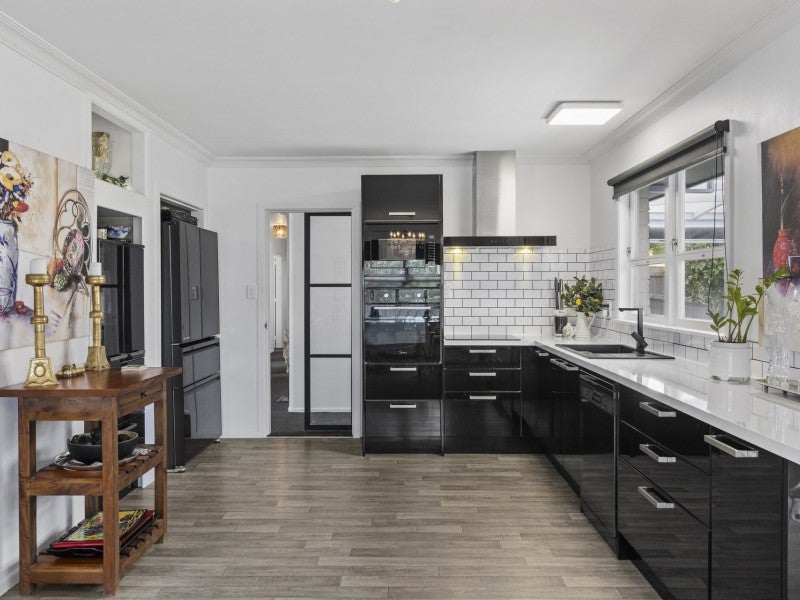 1 Columba Place, Matua, Tauranga - Carousel 2