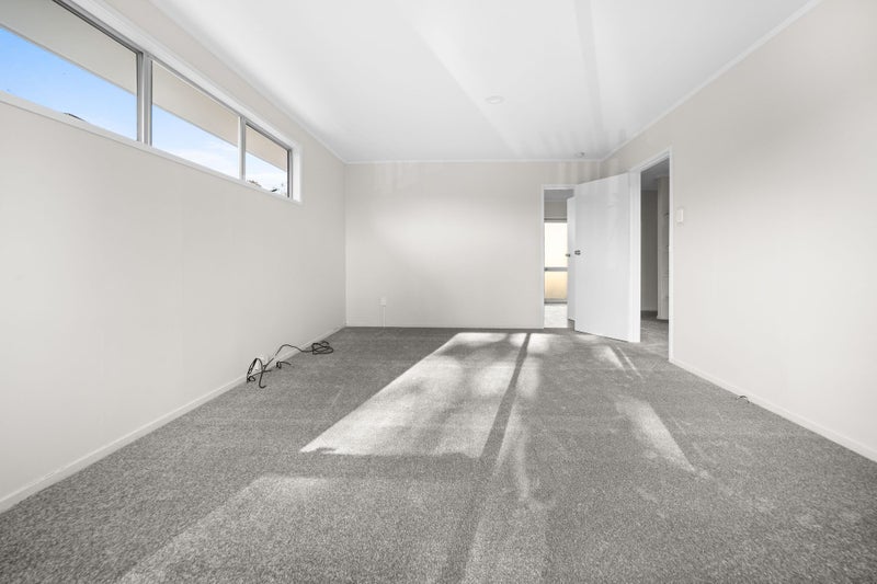 36 Frobisher Way, Clendon Park, Auckland - Carousel 2