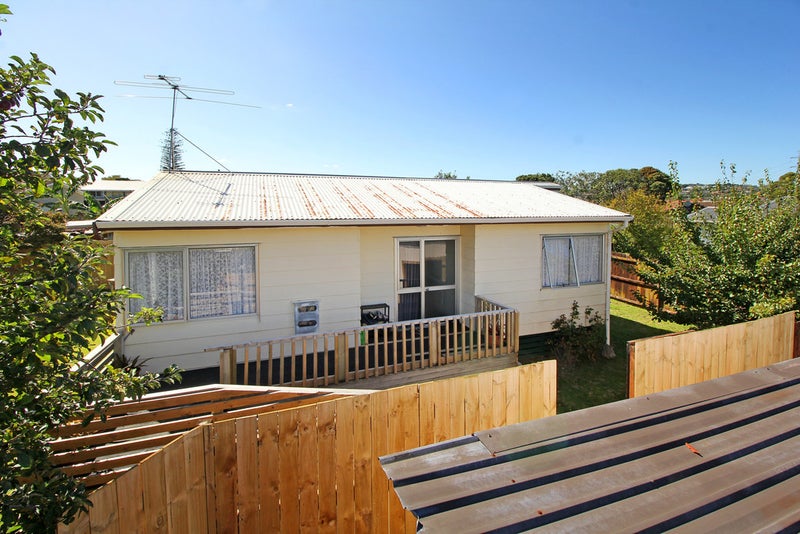 1/119 Flat Bush Road, Clover Park, Auckland - Carousel 1