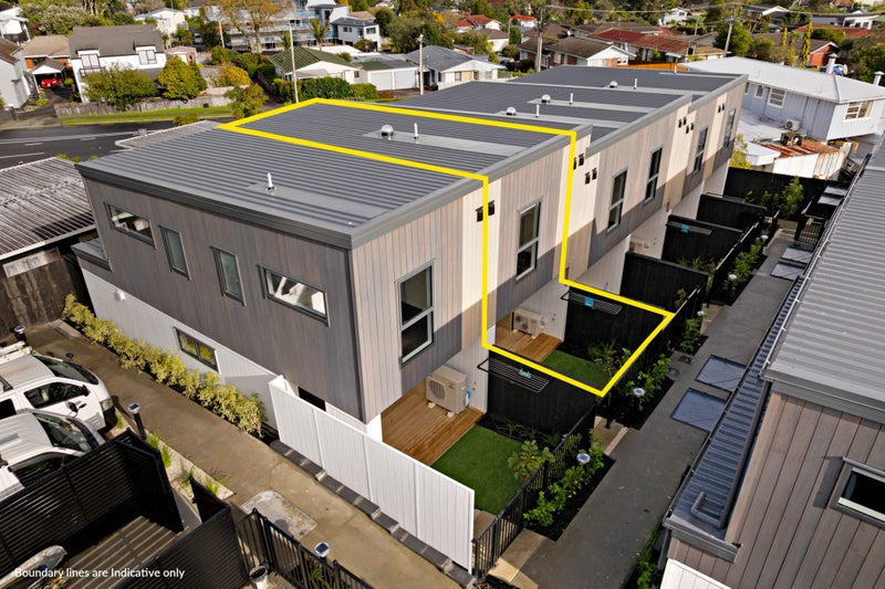 7/506 Glenfield Road, Bayview, Auckland - Carousel 2