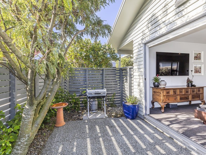 13A Wayside, Miramar, Wellington - Carousel 1