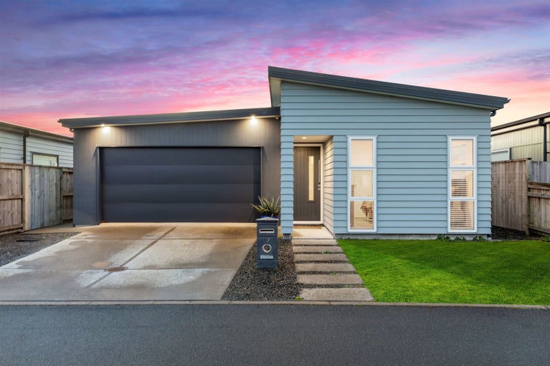 17 Parkside Mews, Papamoa - Carousel 1