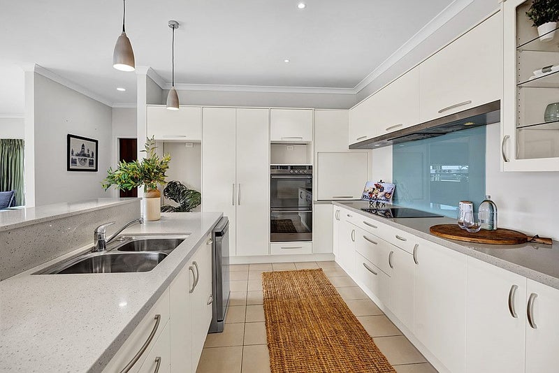 5 Sunset Street, Bell Block, New Plymouth - Carousel 2