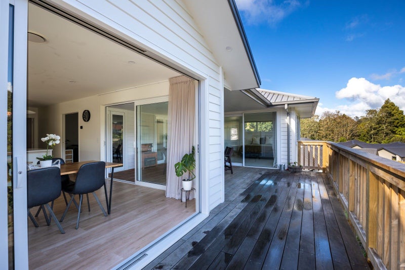 37 Sycamore Grove, Lower Vogeltown, New Plymouth - Carousel 1