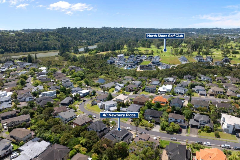 42 Newbury Place, Schnapper Rock, Auckland - Carousel 2