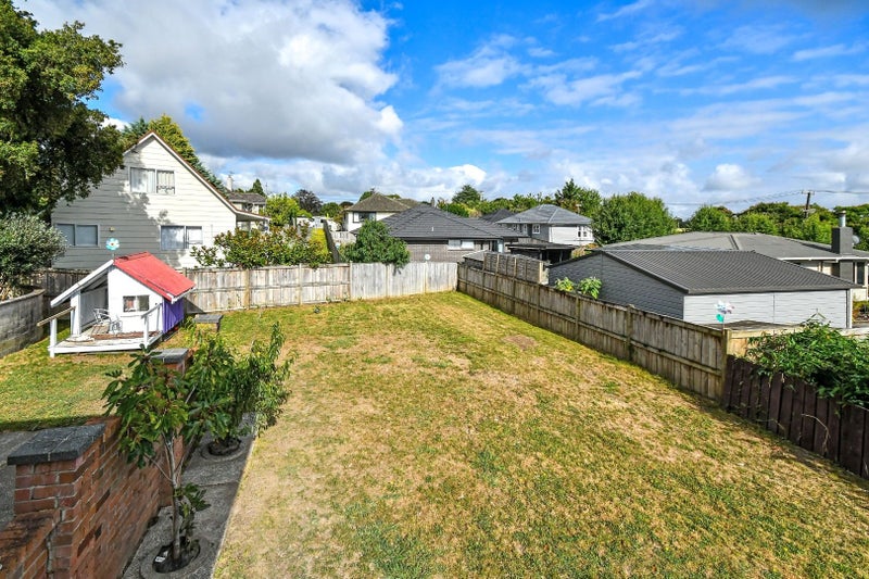 1 Rembrandt Place, Opaheke, Papakura - Carousel 14